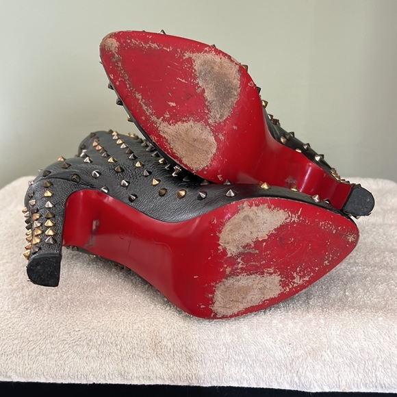 Christian Louboutin Lipspikes Black Textured Leather With Spikes Studs 39 - Picture 3 of 8